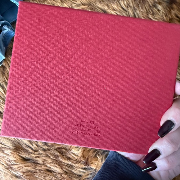 Authentic Valentino Garavani Red Studded Leather Wallet - Picture 9 of 12